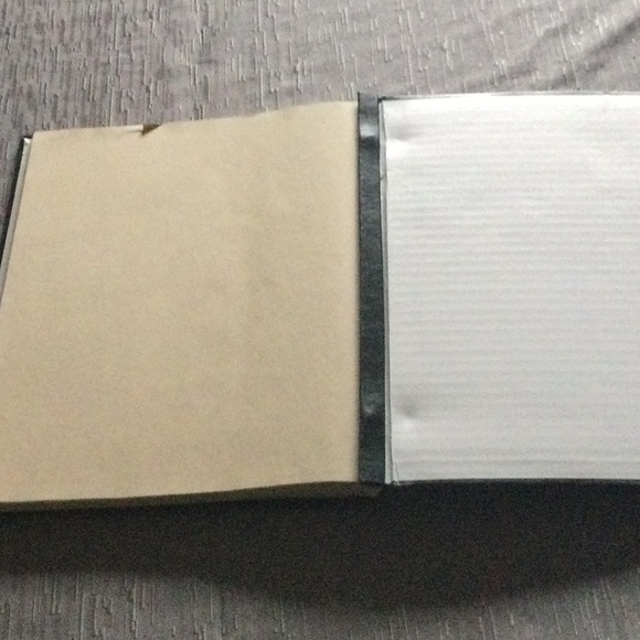 Scrapbook With Refills - Picture 4 of 8